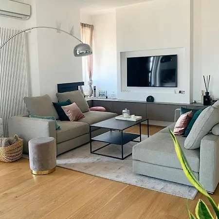 Daire Penthouse F8 - Panoramic Terrace, View Two Towers *