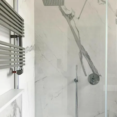 Penthouse F8 - Panoramic Terrace, View Two Towers Apartament *