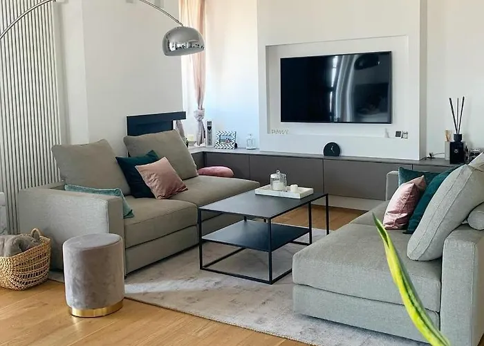 Апартаменты Penthouse F8 - Panoramic Terrace, View Two Towers *